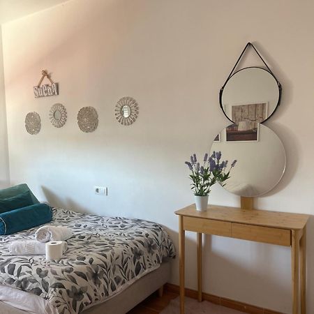 Evens-Goretti House Mairena del Aljarafe Extérieur photo